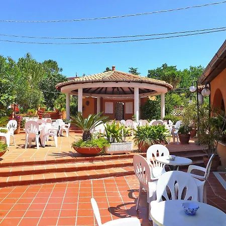 Locazione Turistica Esmeraldo-8 公寓 *